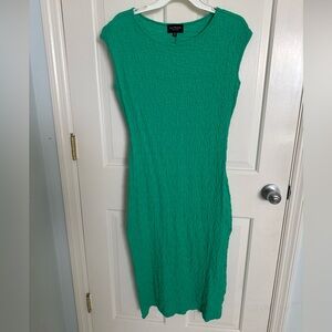 Isaac Mizrahi Vibrant Green Midi Dress, puckered stretchy, cap sleeves, Size M
